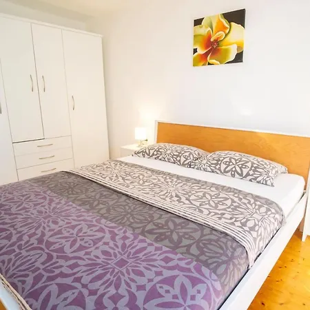 Apartment Nives *