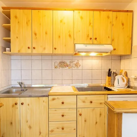 شقة Nives أوماغ