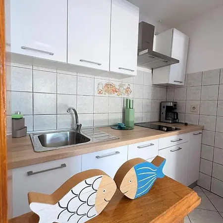 Nives דירה אומאג